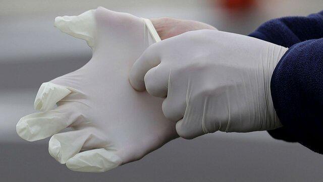 پوشیدن دستکش مانع انتقال ویروس کرونا نمی شود