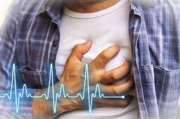 8 درد در ناحیه قفسه سینه که با حمله قلبی اشتباه می گیریم