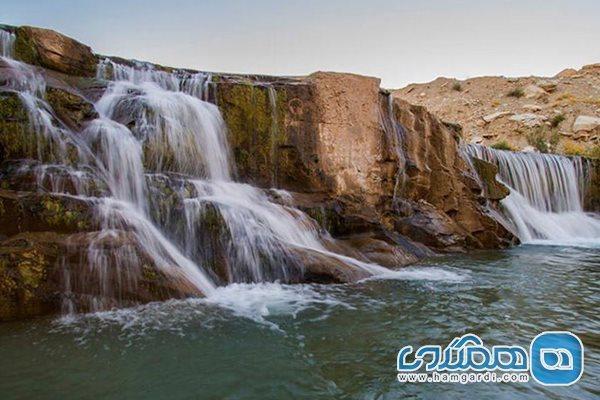 آبشار آبتاف یکی از دیدنی های استان ایلام به شمار می رود